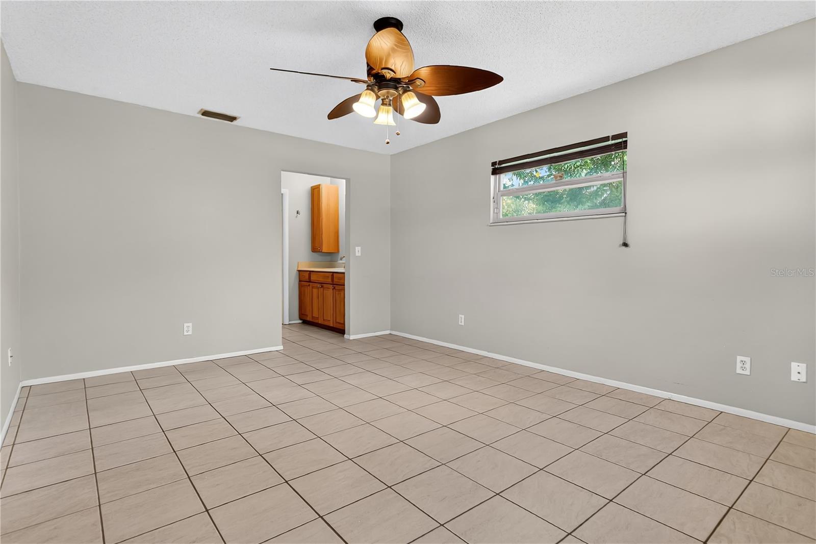 RIVER OAKS - Residential