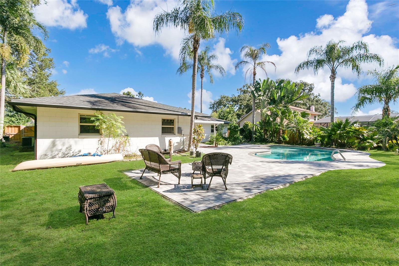 RIVER OAKS - Residential