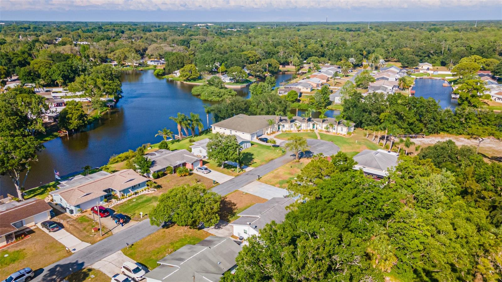 LAKEWOOD VILLAS - Residential Lease