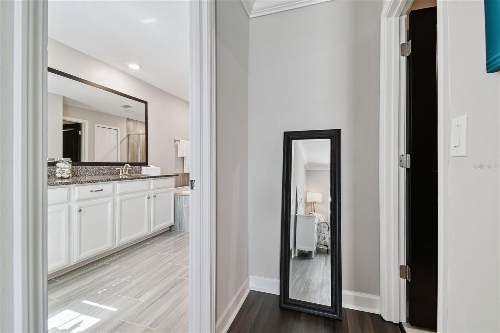 TOWNES AT CYPRESS RANCH - Residential