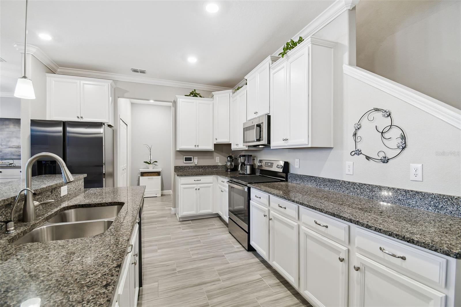 TOWNES AT CYPRESS RANCH - Residential