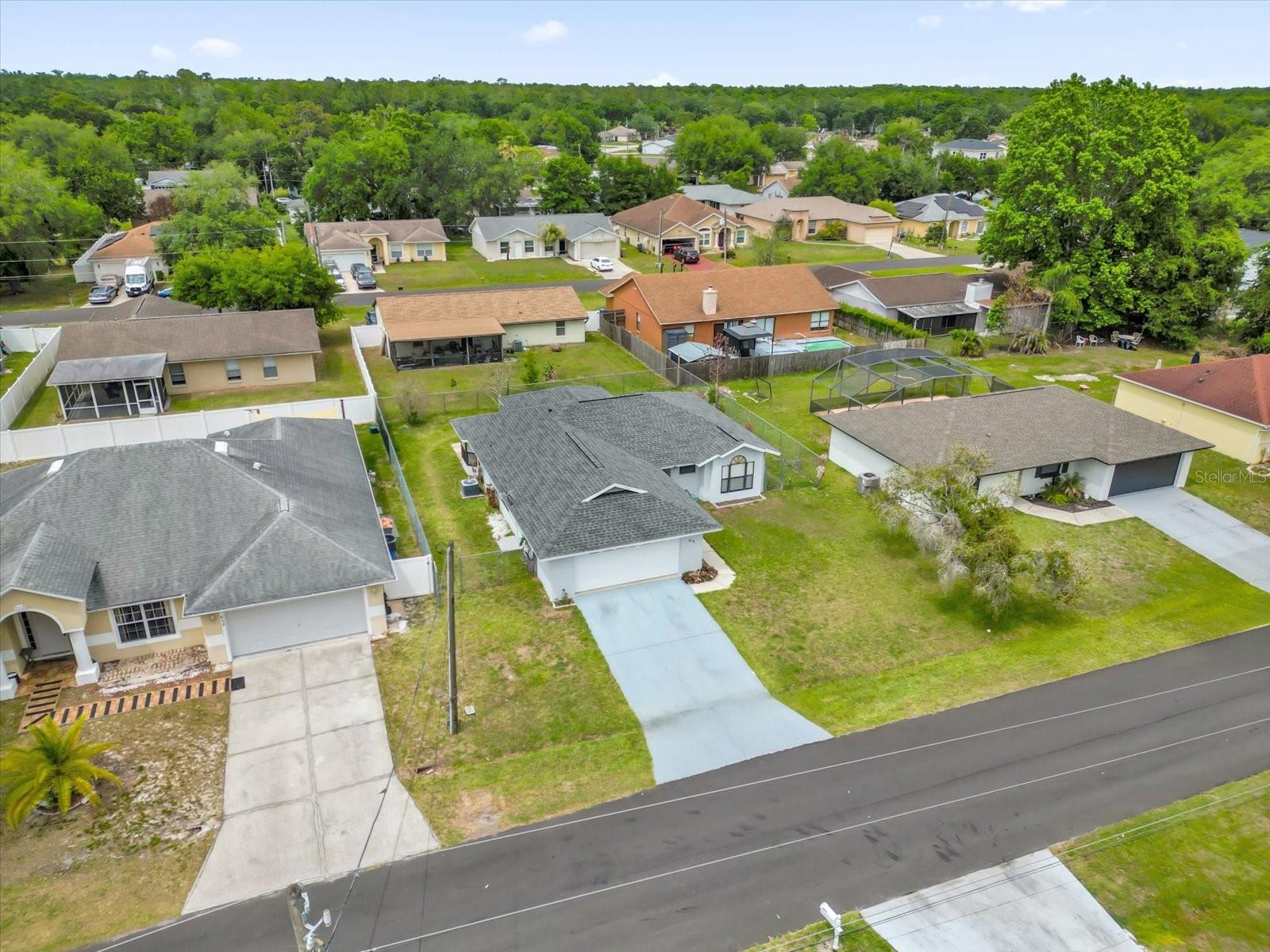 615 MCKINLEY COURT