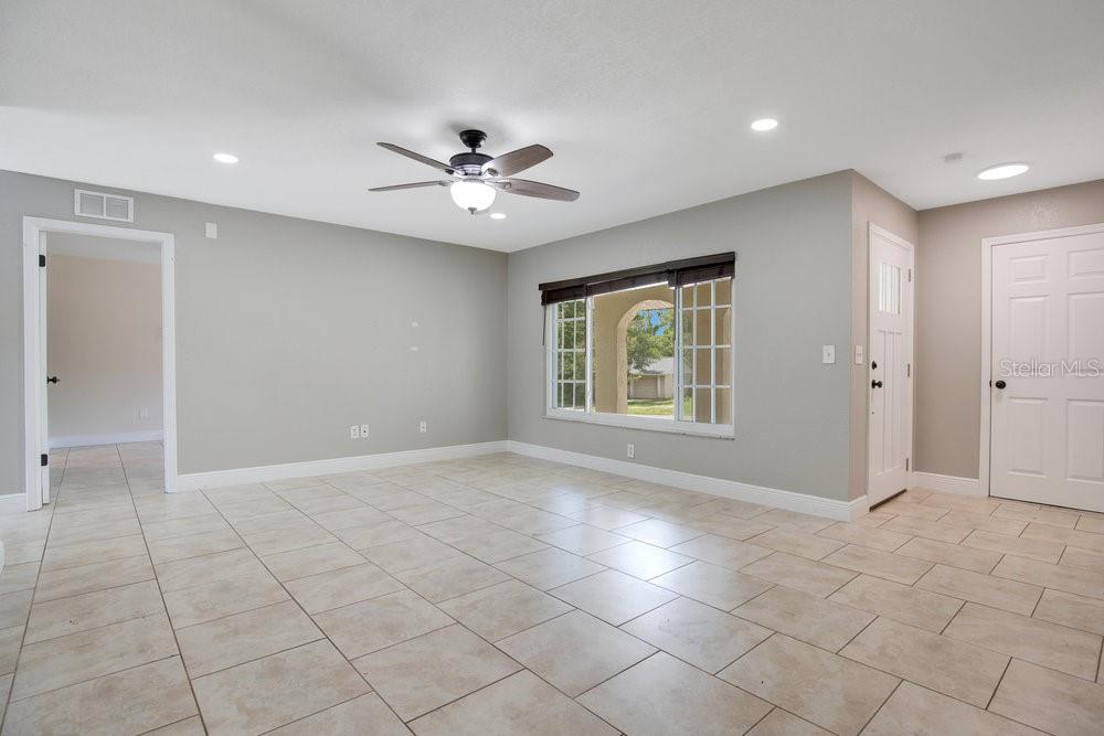 811 OSCEOLA TRAIL