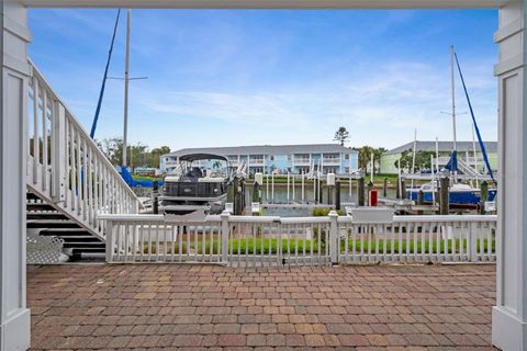 5075 STARFISH DRIVE SE B ST PETERSBURG FL 33705