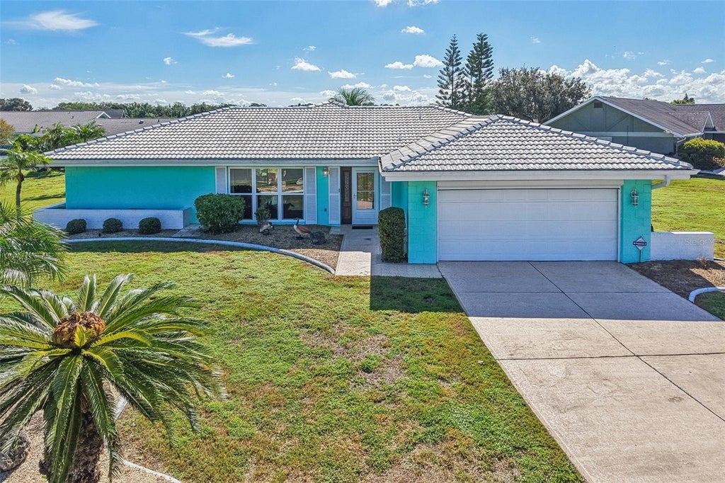 Photo of 316 Brockfield Drive, Sun City Center, FL 33573 (MLS # TB8549690)