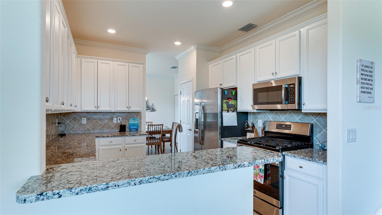 LAKEWOOD NATIONAL - Residential Lease