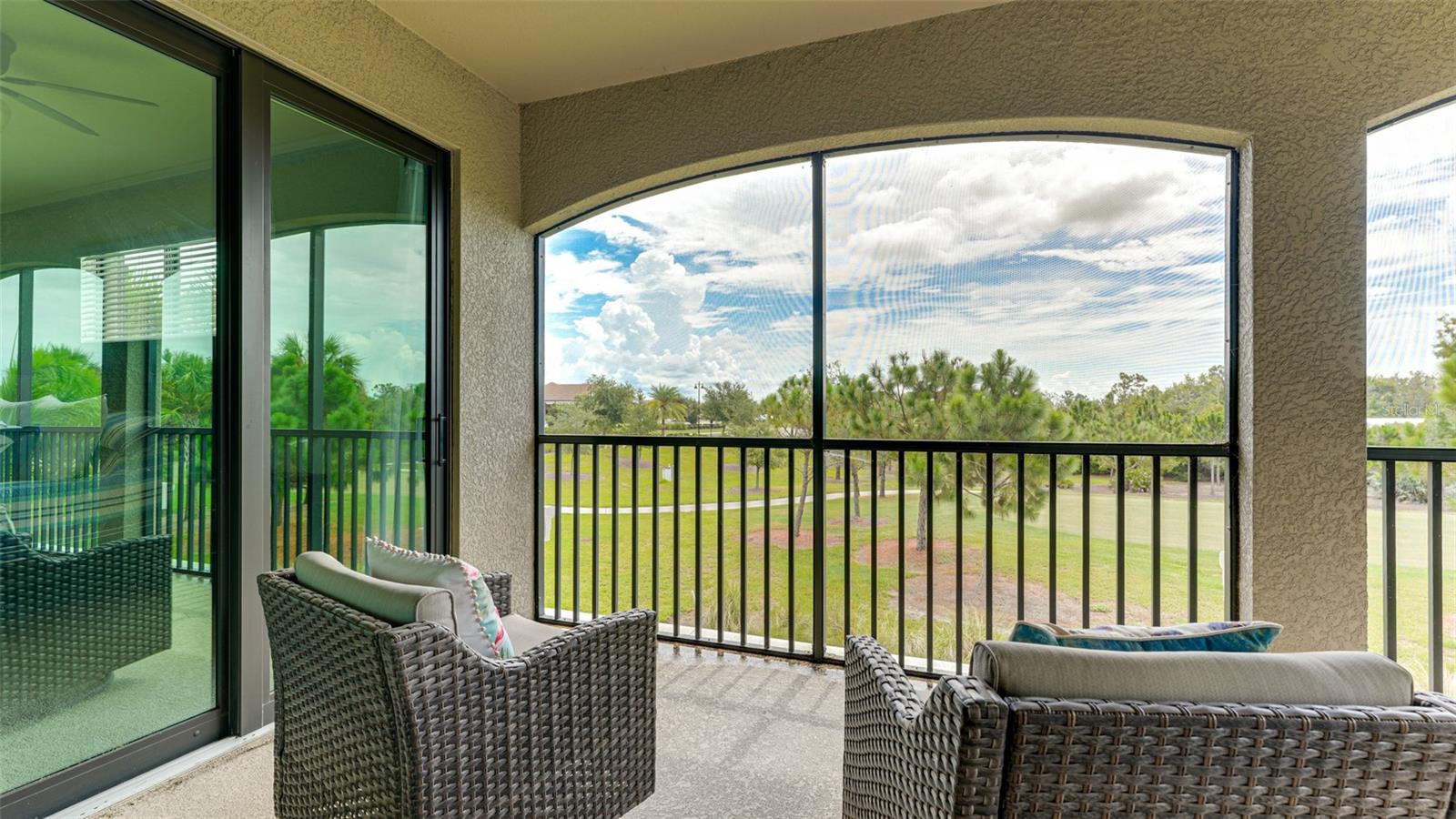 LAKEWOOD NATIONAL - Residential Lease
