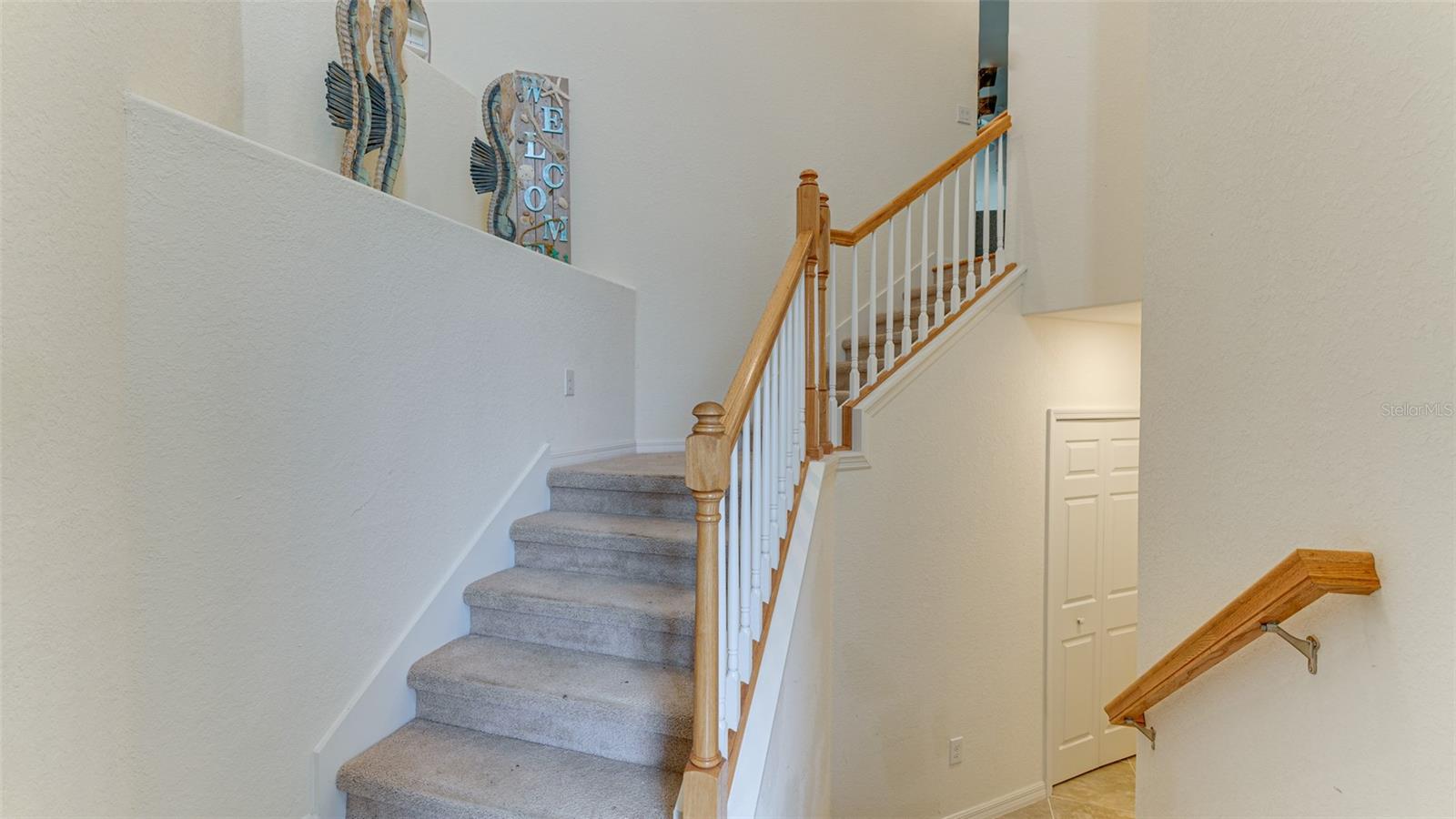 LAKEWOOD NATIONAL - Residential Lease