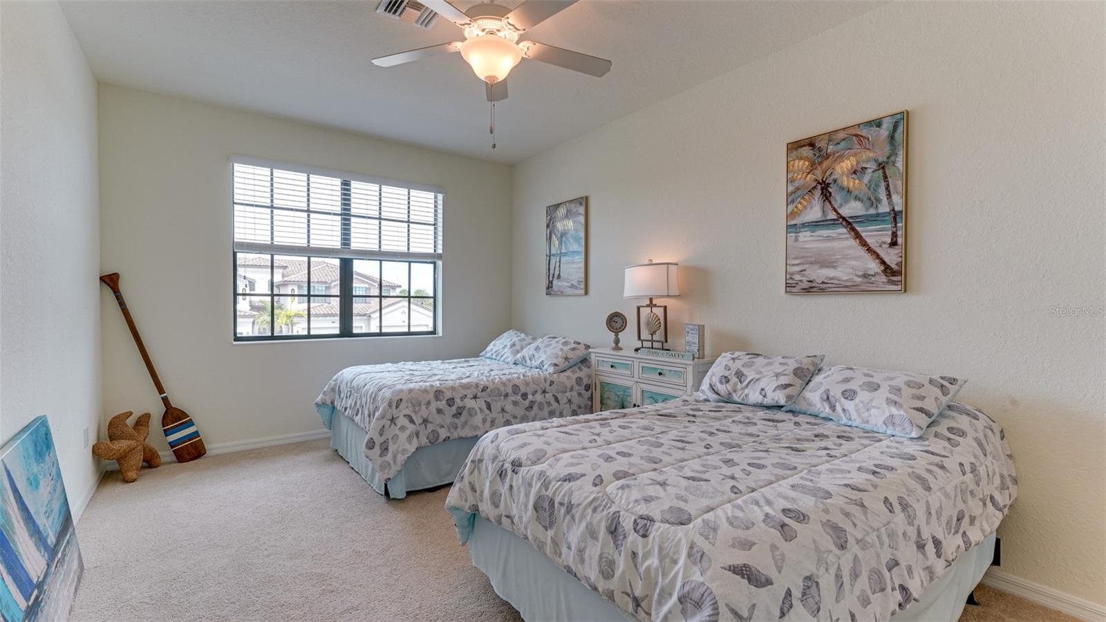 LAKEWOOD NATIONAL - Residential Lease