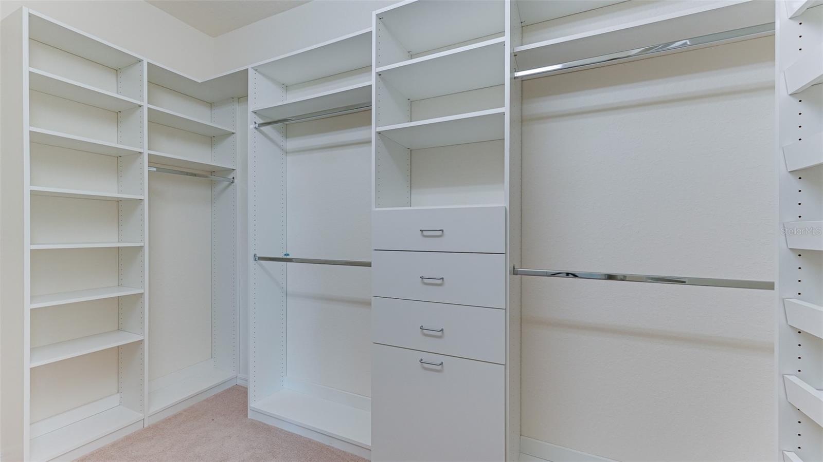 LAKEWOOD NATIONAL - Residential Lease