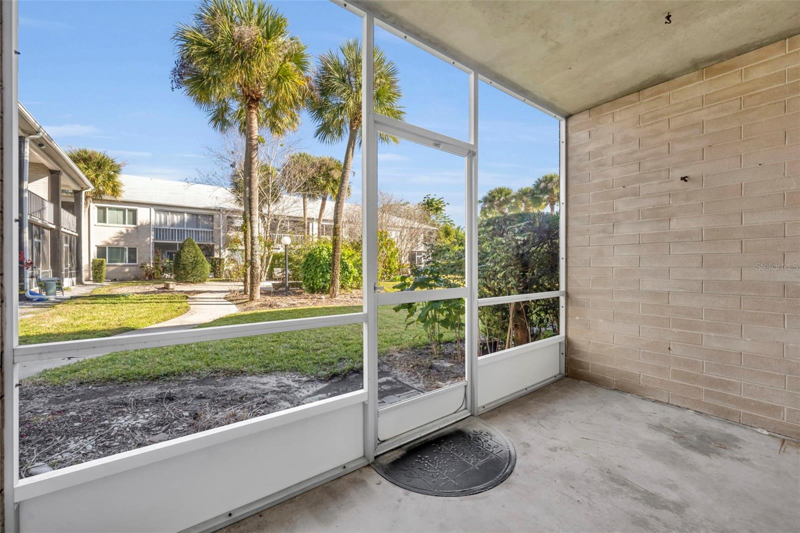 MEAD GARDEN - Residential