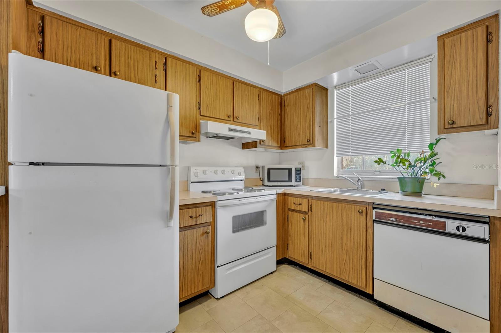 MEAD GARDEN - Residential