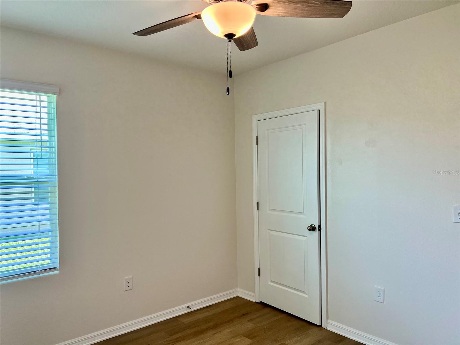 SOUTHERN OAKS PH I & II - Residential Lease