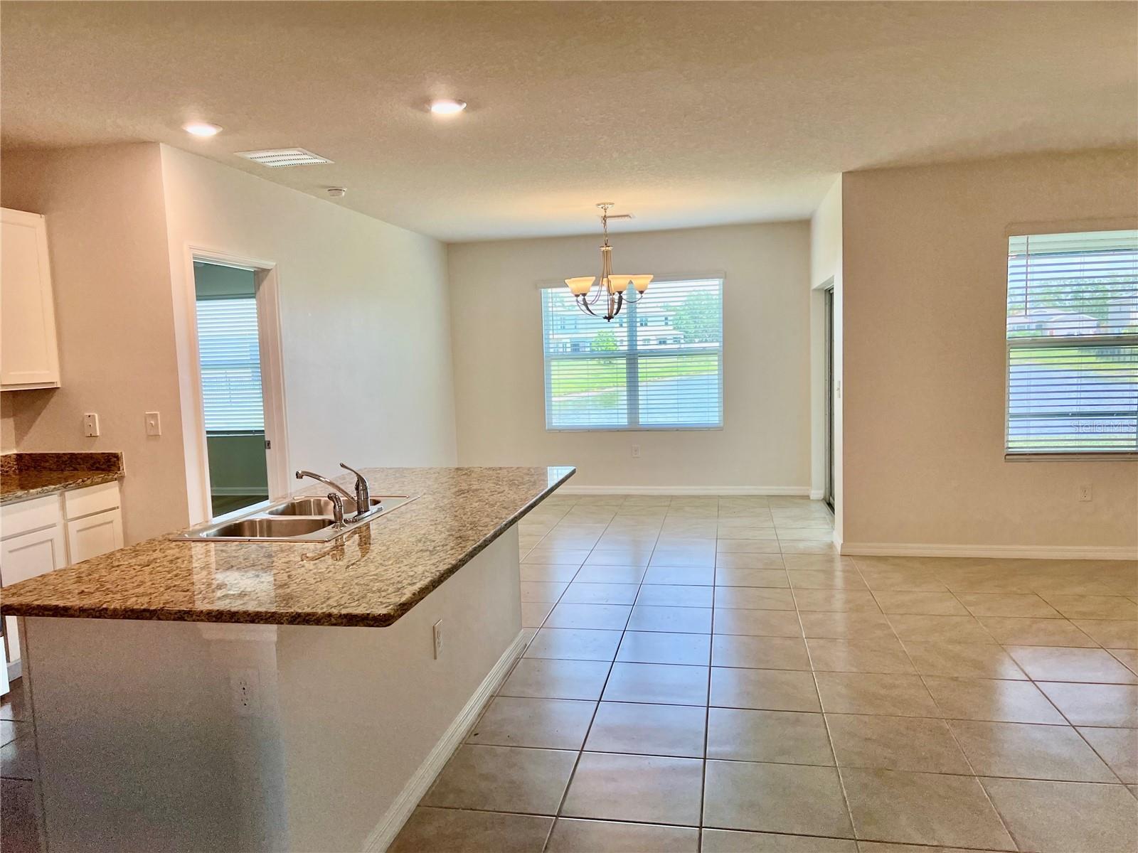 SOUTHERN OAKS PH I & II - Residential Lease