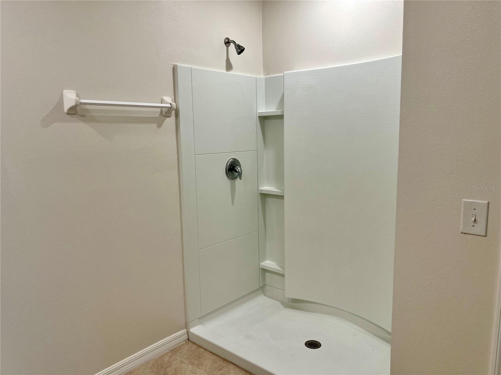 SOUTHERN OAKS PH I & II - Residential Lease