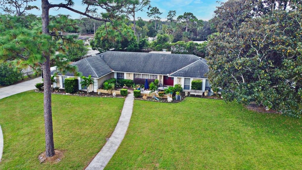 Photo of 1200 Waverly Way, Longwood, FL 32750 (MLS # O6382272)