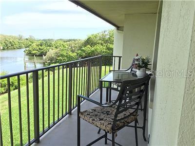 1515 PINELLAS BAYWAY S 8