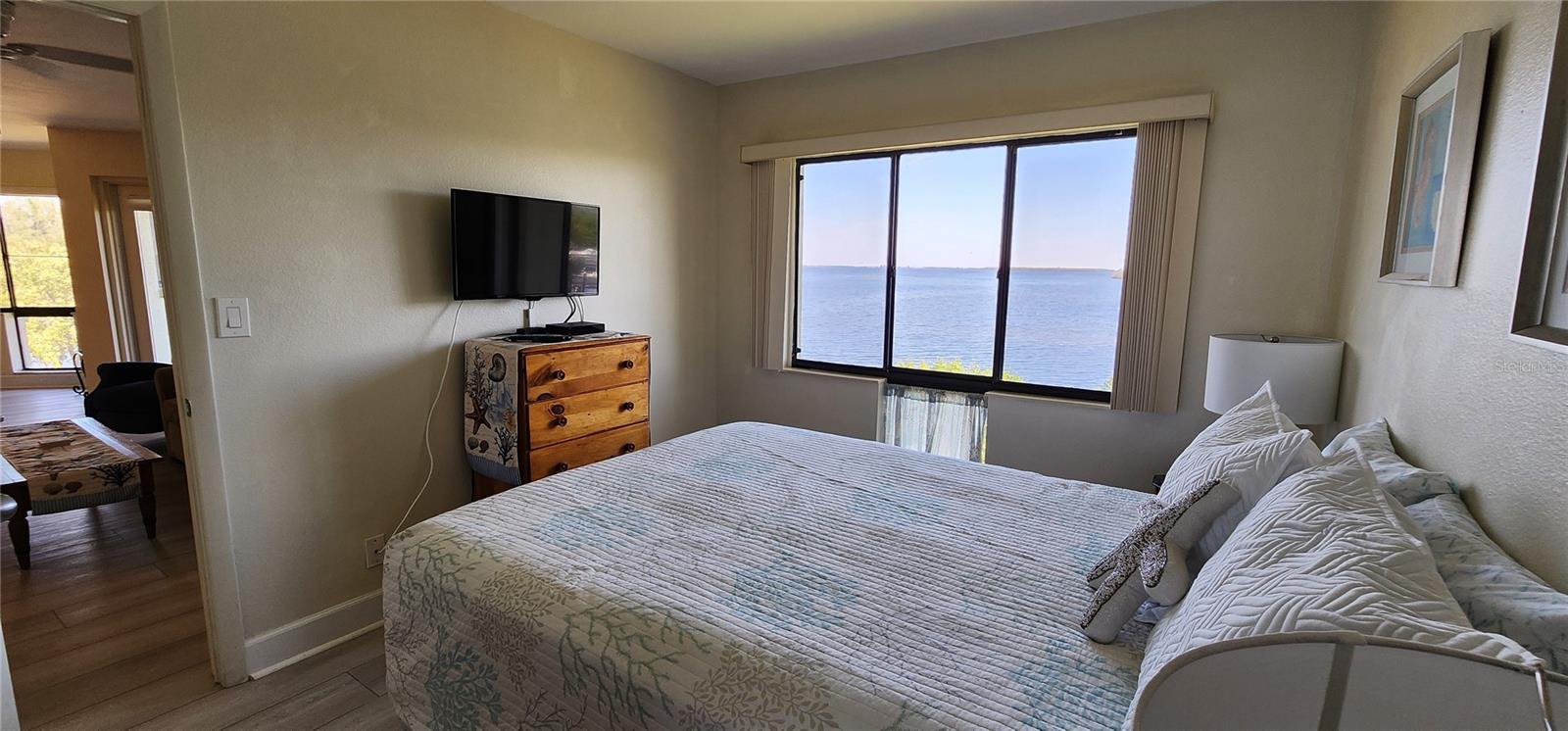 WANDER RESIDENCES OF TIERRA VERDE - Residential Lease