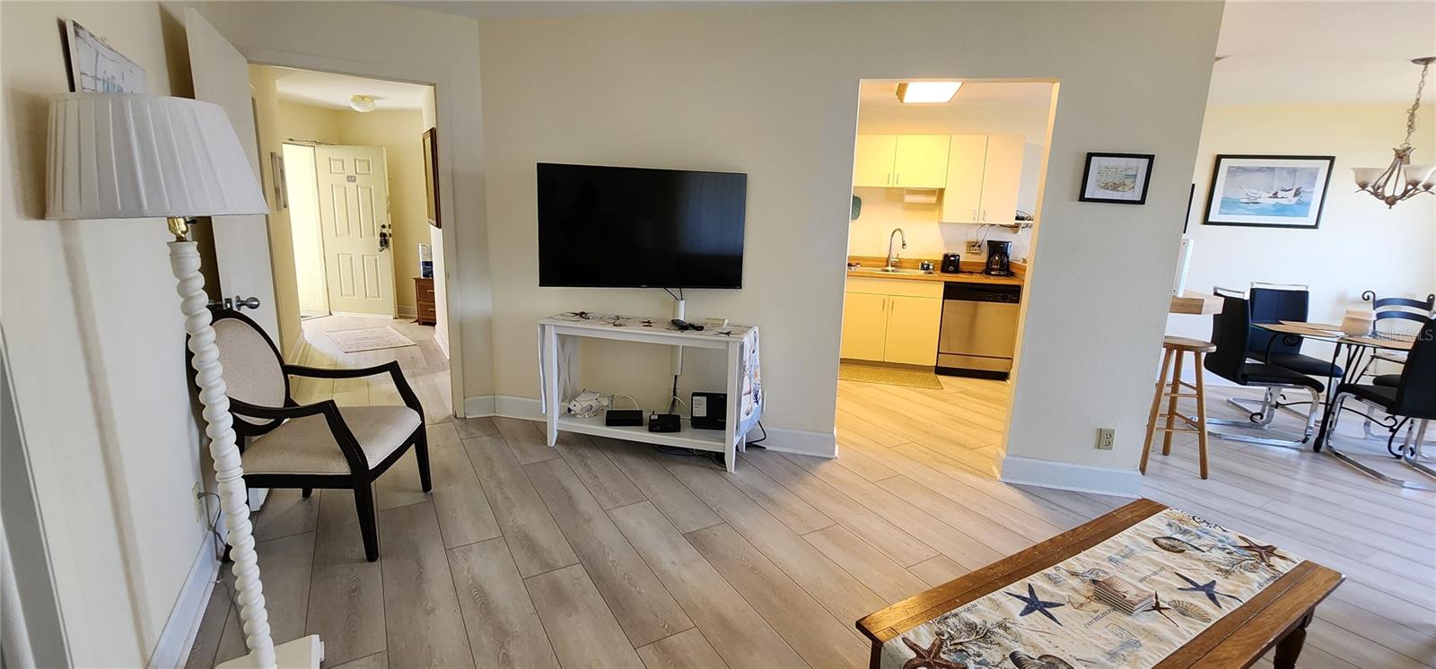 WANDER RESIDENCES OF TIERRA VERDE - Residential Lease