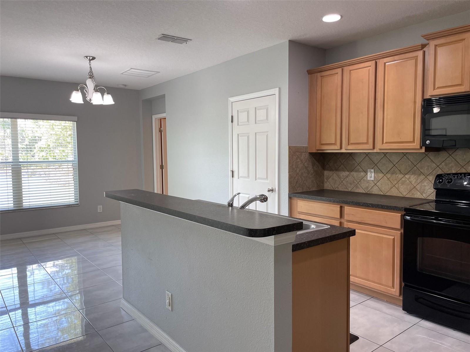 ASHEBROOK - Residential Lease