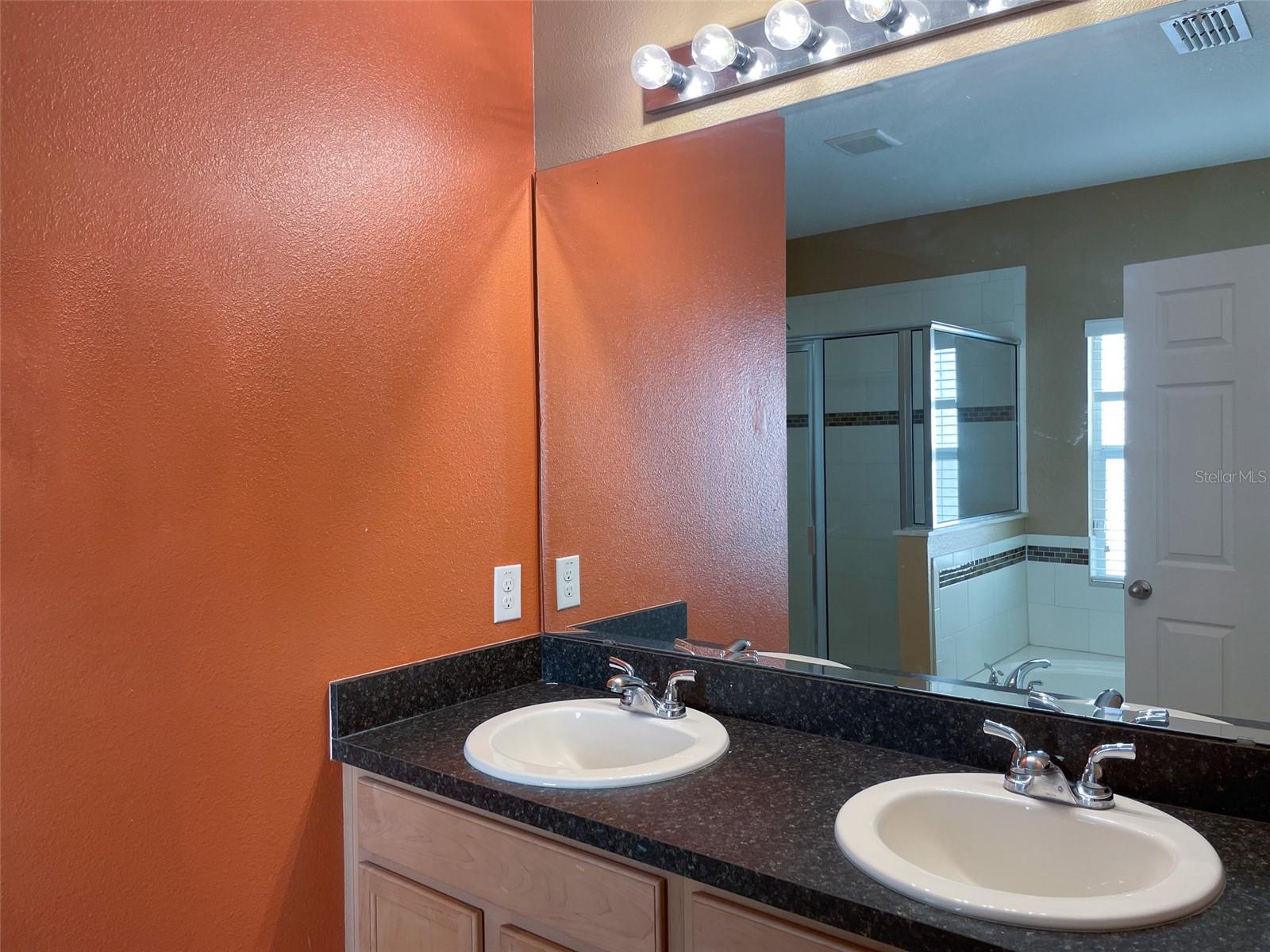 ASHEBROOK - Residential Lease