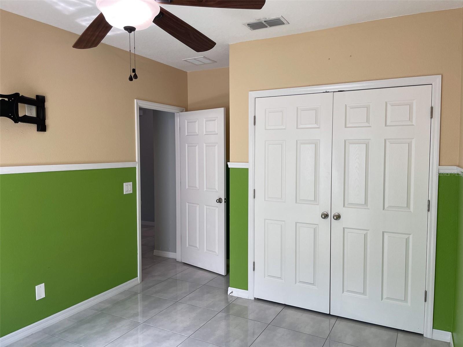 ASHEBROOK - Residential Lease