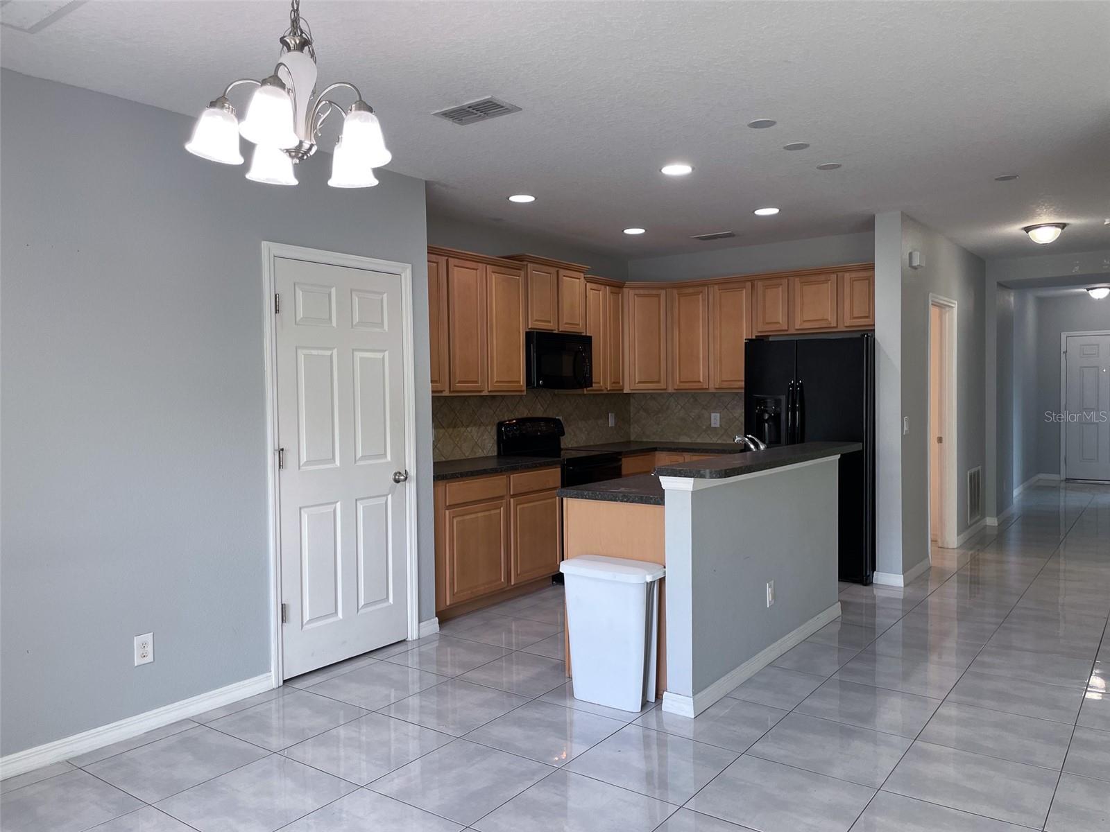 ASHEBROOK - Residential Lease