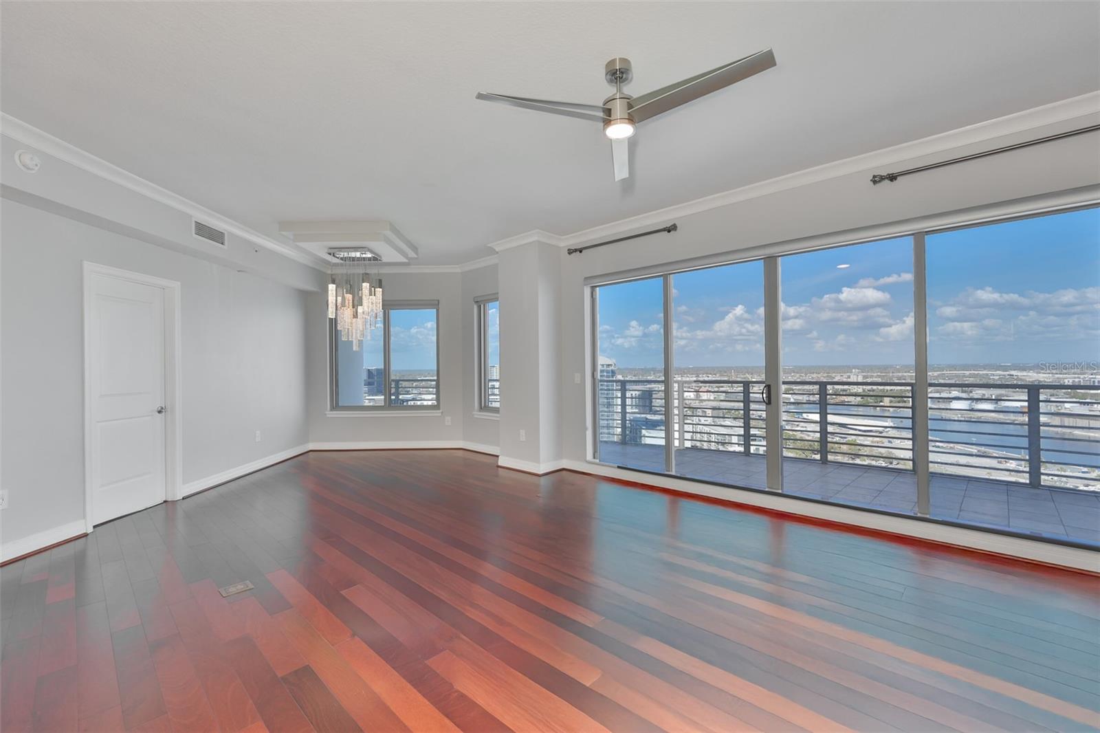 1209 E CUMBERLAND AVENUE 2404