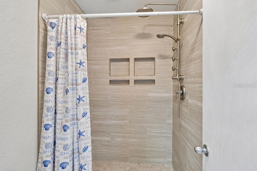 GREEN MEADOW ESTATES UN 2 - Residential