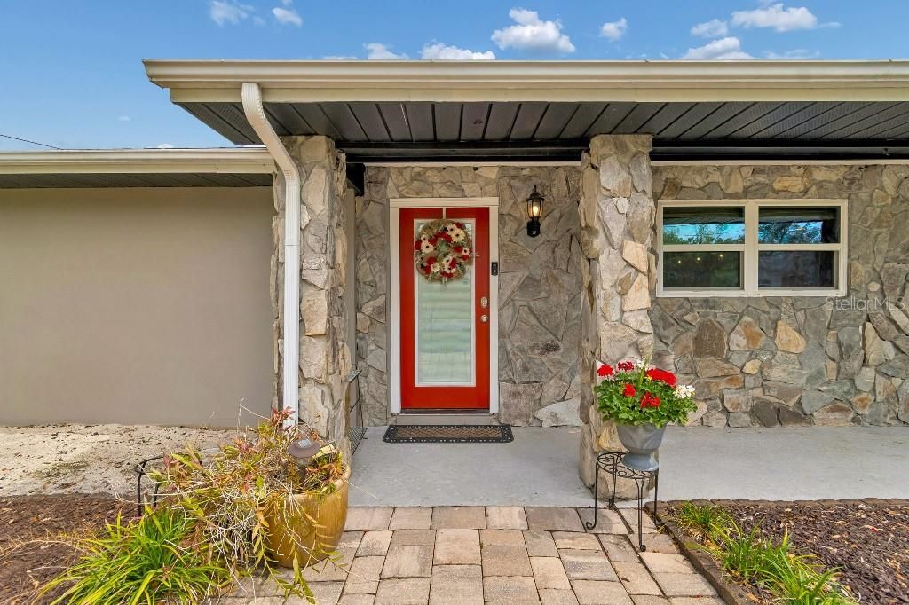 Photo of 1611 Sunnyhills Drive, Brandon, FL 33510 (MLS # TB8484590)