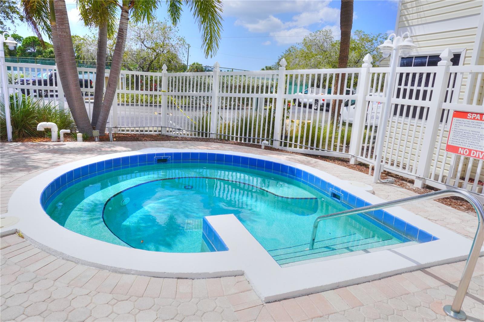 STONES THROW CONDO - Residential Lease