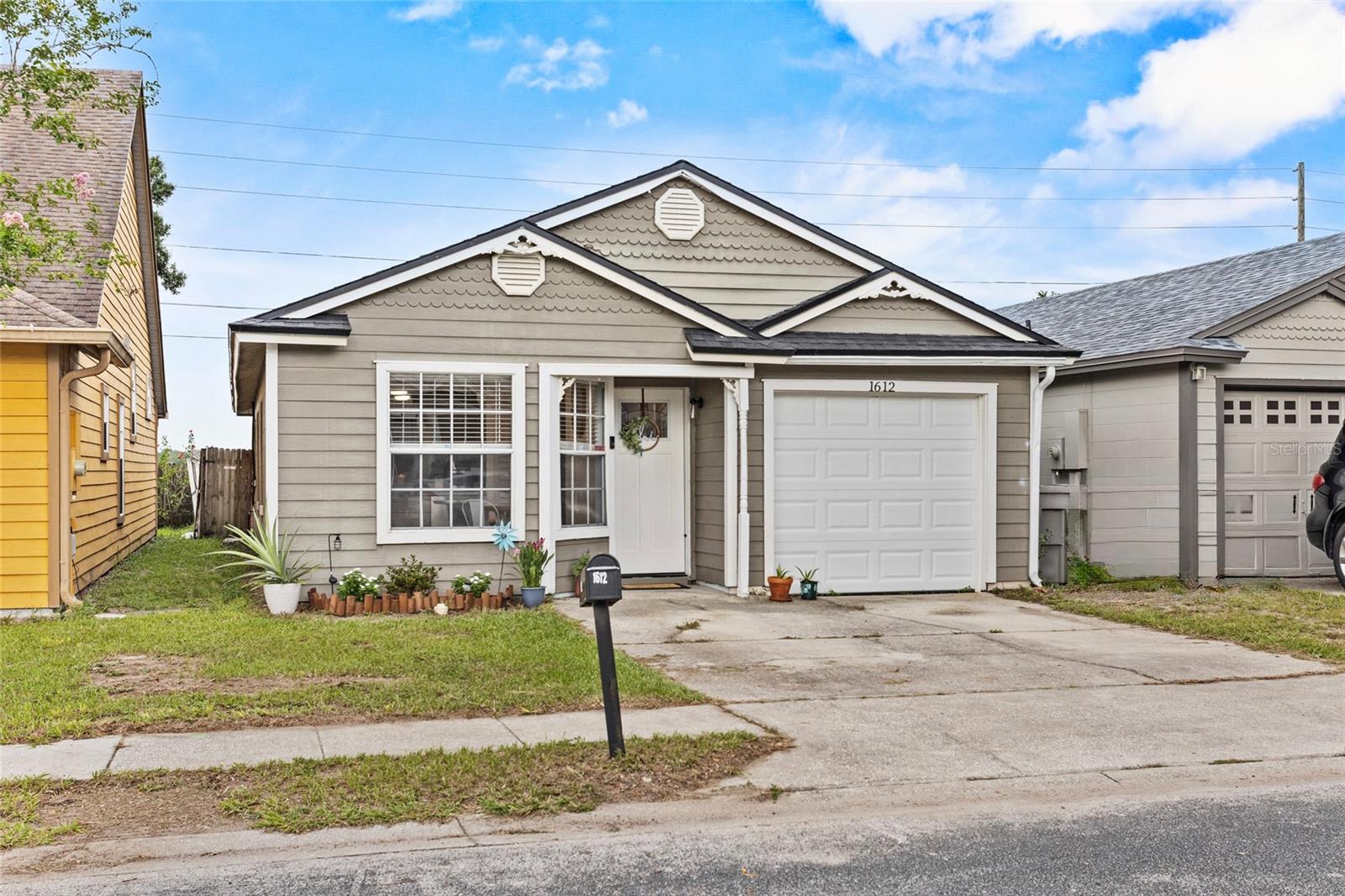 Step into this beautifully Well kept and updated 3-bedroom, 2-bathroom home that's ready for its new owners! Designed with comfort and function in mind, the open floor plan features soaring ceilings and abundant natural light, creating a warm and inviting atmosphere throughout. DON'T MISS OUT ON FIRST TIME HOME BUYERS DOWN PAYMENT ASSISTANCE AVAILABLE FOR THIS HOME!!
Enjoy a spacious family room/dining that flows effortlessly into the kitchen through a convenient breakfast bar pass-through—perfect for entertaining or everyday living. The kitchen is a chef’s dream, complete with stainless steel appliances, granite countertops, ample cabinet space, large windows, and a cozy breakfast nook.
The generous primary suite features vaulted ceilings, a large layout, and direct access to the backyard—ideal for unwinding after a long day. Step outside to your private, fully fenced backyard,
Recent Updates Include:
New roof 2021
New water heater 2021
New interior & exterior paint 2024
New flooring throughout 2024
Updated kitchen & bathrooms 2021
Full home re-pipe 2021
Centrally located with easy access to major roads, shopping, dining, top schools, beautiful beaches, and more—this home truly has it all.
Don’t miss out—schedule your private showing today!