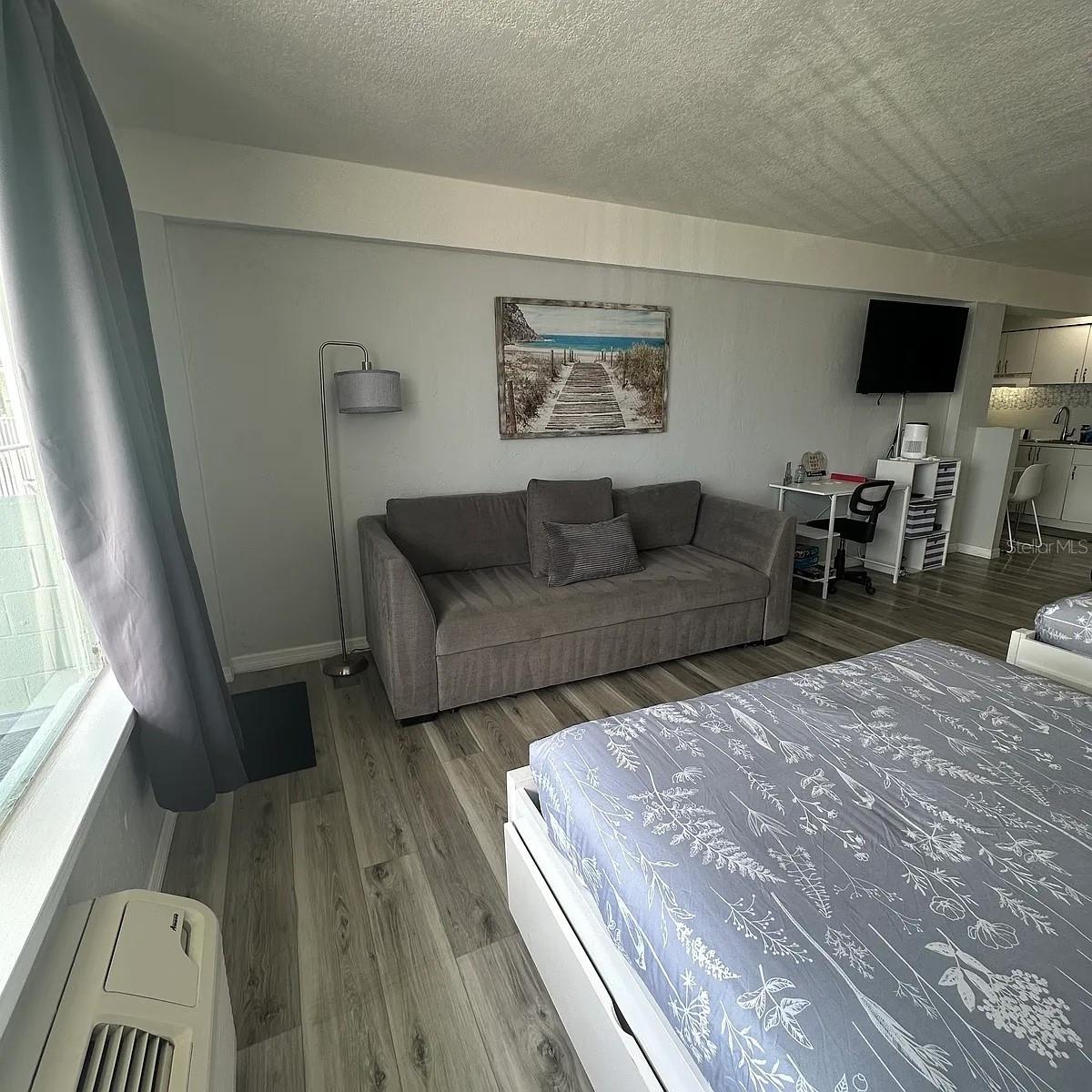 DAYTONA BEACH CLUB UNIT CU01 - Residential Lease