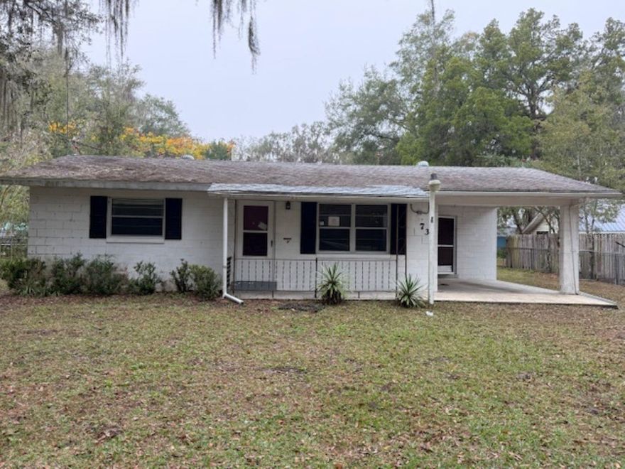 Investor's Special!  This cute 2 Bd/1Ba home , in the heart of Belleview, has endless possibilities.  It features  a large screened patio from which you can view your huge fenced  back yard.  It not only offers a 1 car garage but has a 2 car canopy and large storage shed in the back.  It can use some TLC but is priced right!  Hurry, this one will go fast.