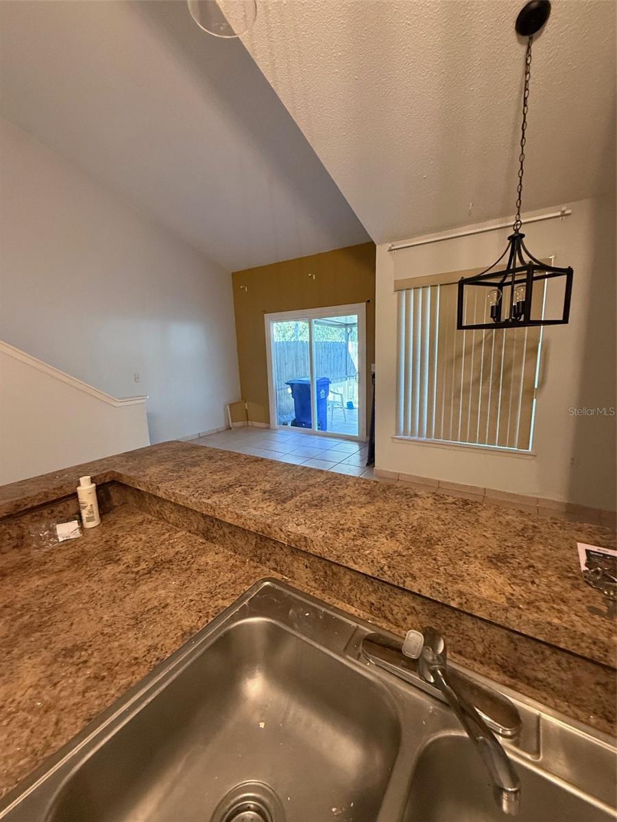 WESTSIDE TWNHMS - Residential Lease