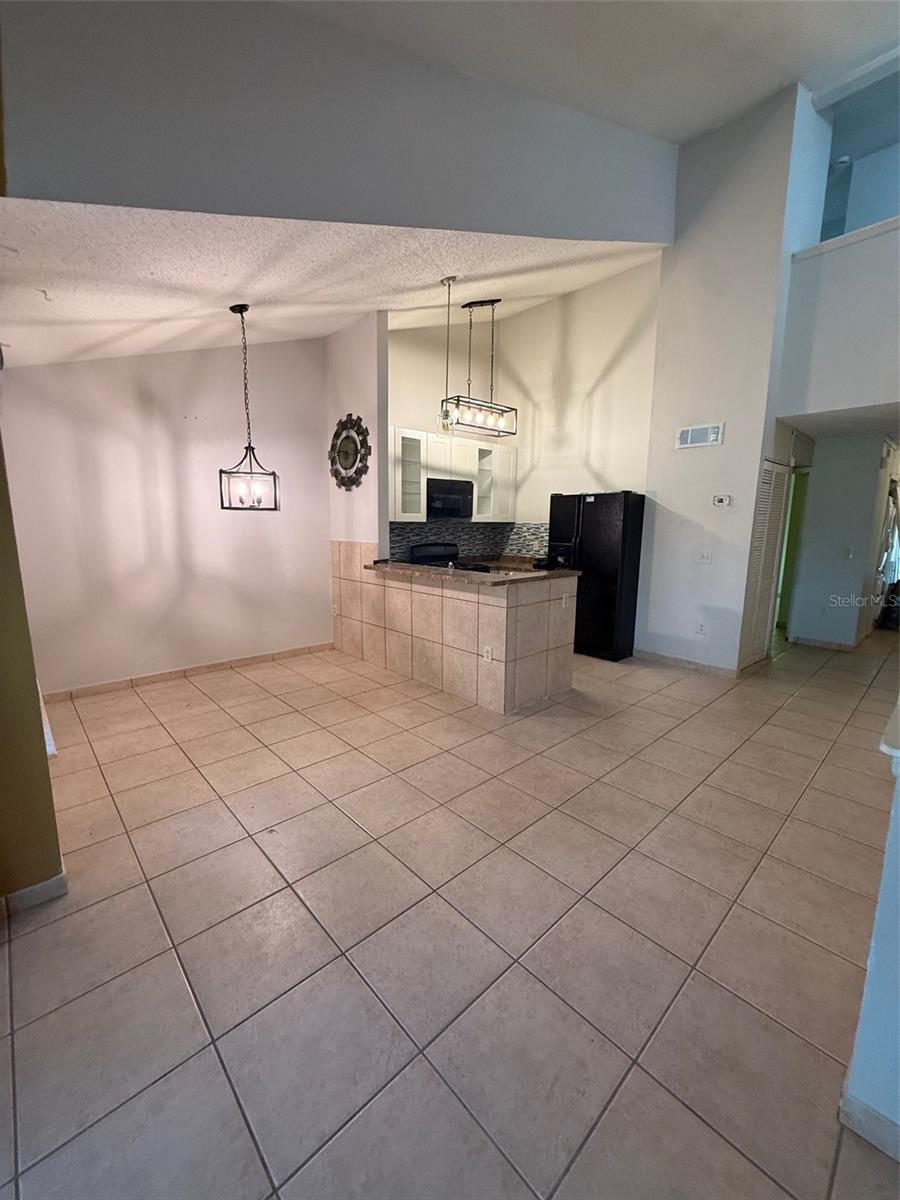 WESTSIDE TWNHMS - Residential Lease