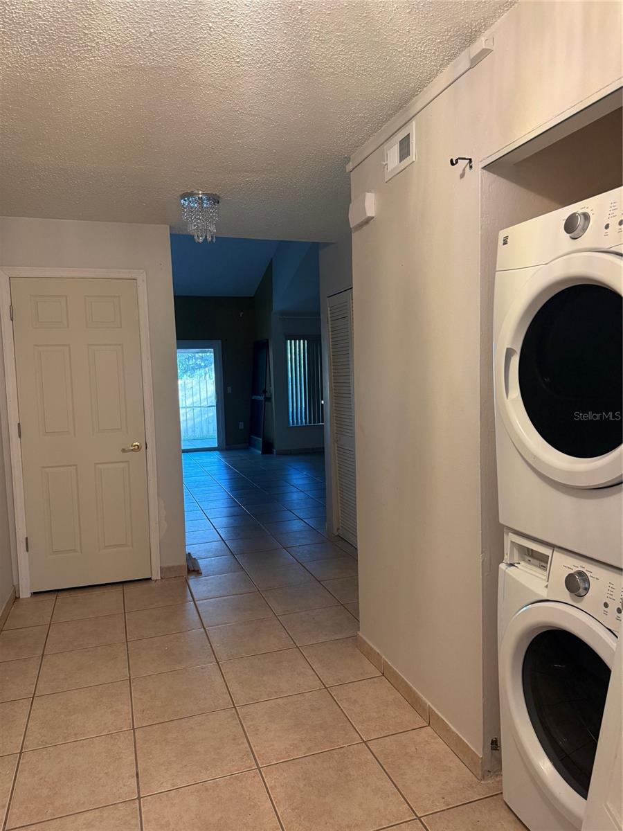 WESTSIDE TWNHMS - Residential Lease