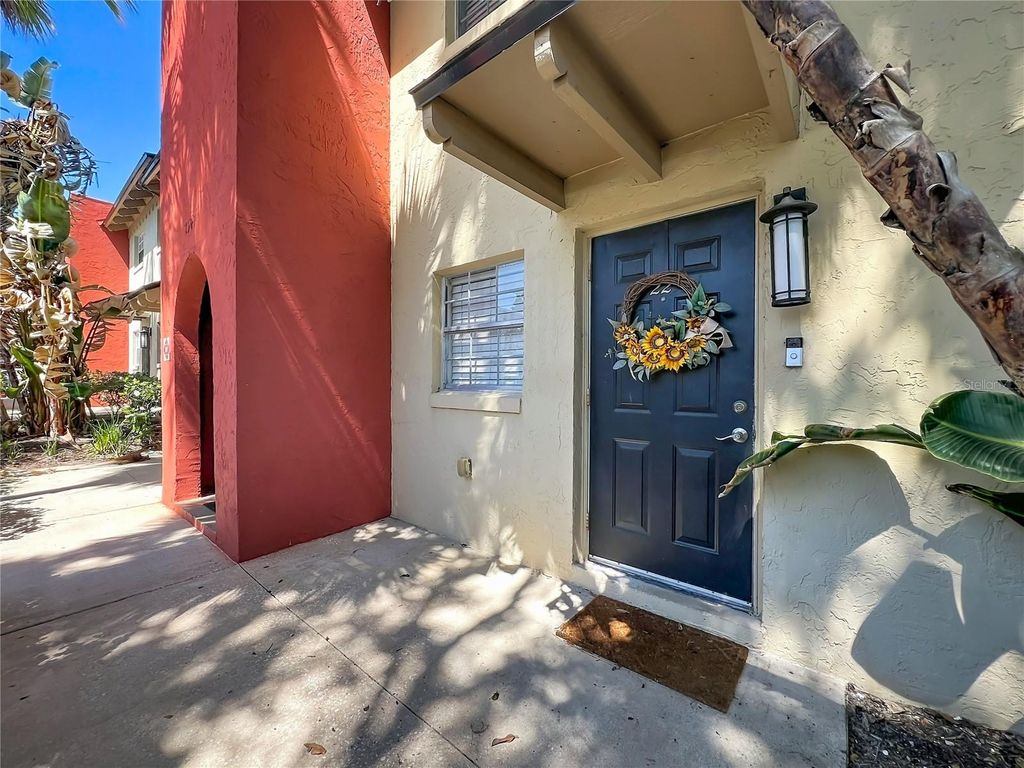 Photo of 2507 E Central Boulevard #22, Orlando, FL 32803 (MLS # O6404898)