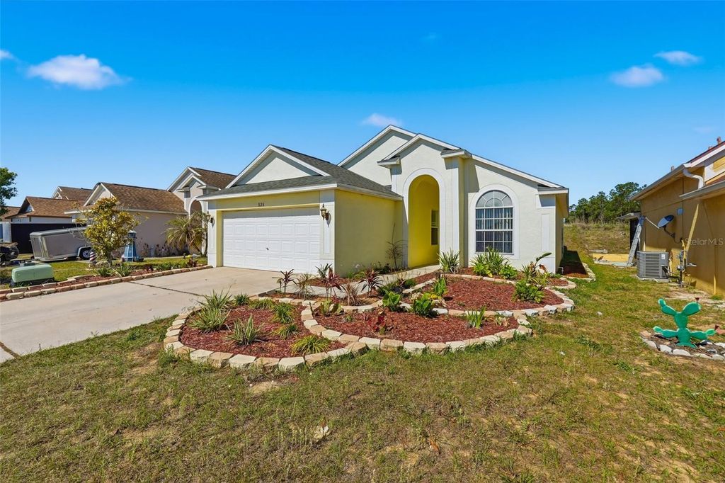 Photo of 535 Rollins Drive, Davenport, FL 33837 (MLS # G5111518)