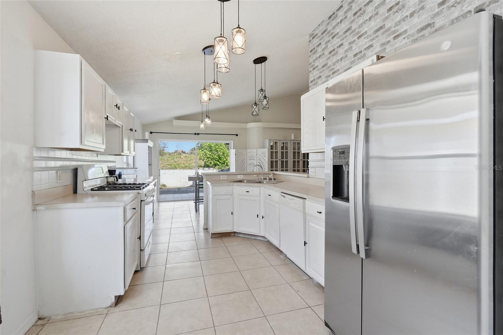 ROYAL RIDGE PH TWO-A - Residential