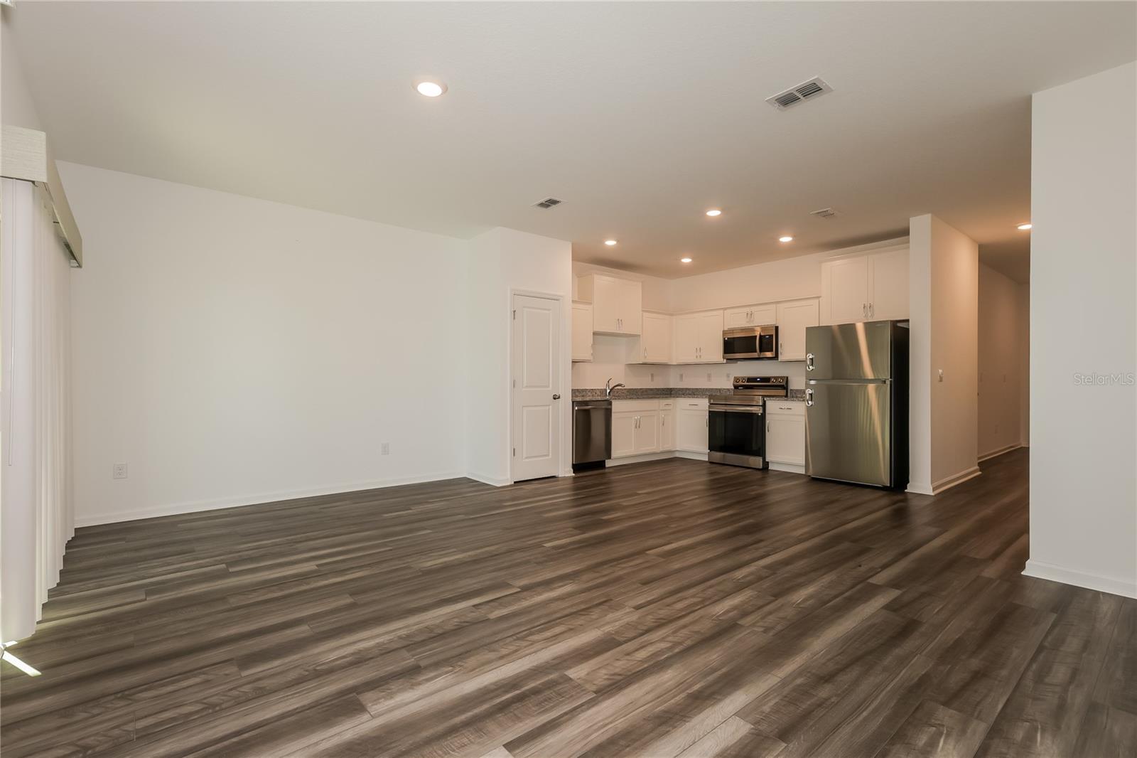 TYSON TWNHMS - Residential