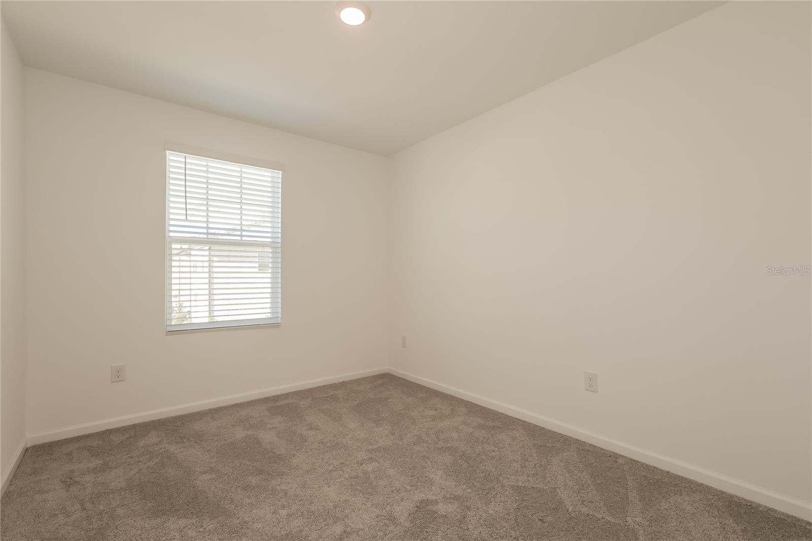 TYSON TWNHMS - Residential