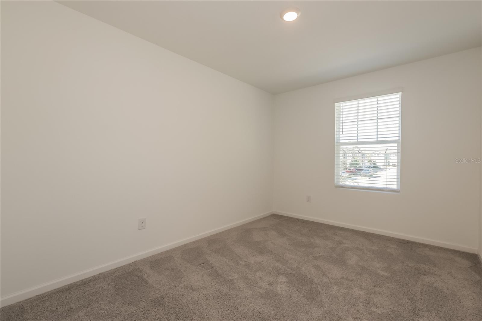 TYSON TWNHMS - Residential