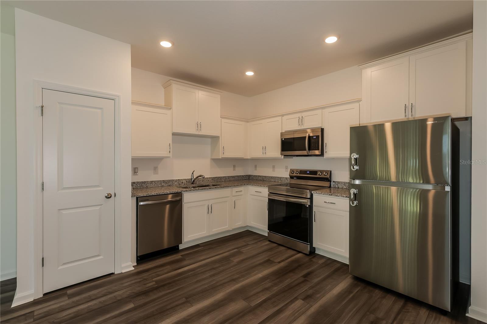 TYSON TWNHMS - Residential