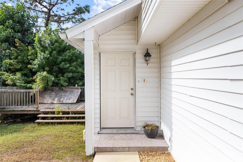 Photo of 5182 Moeller Avenue, Sarasota, FL 34233 (MLS # N6141752)