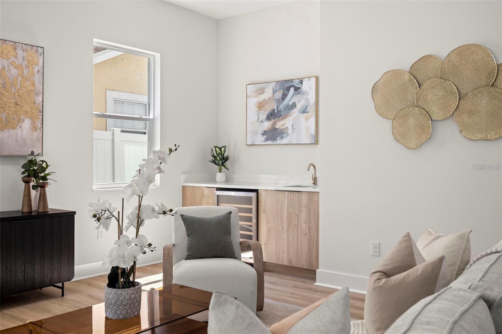 SUBURB ROYAL - Residential Lease