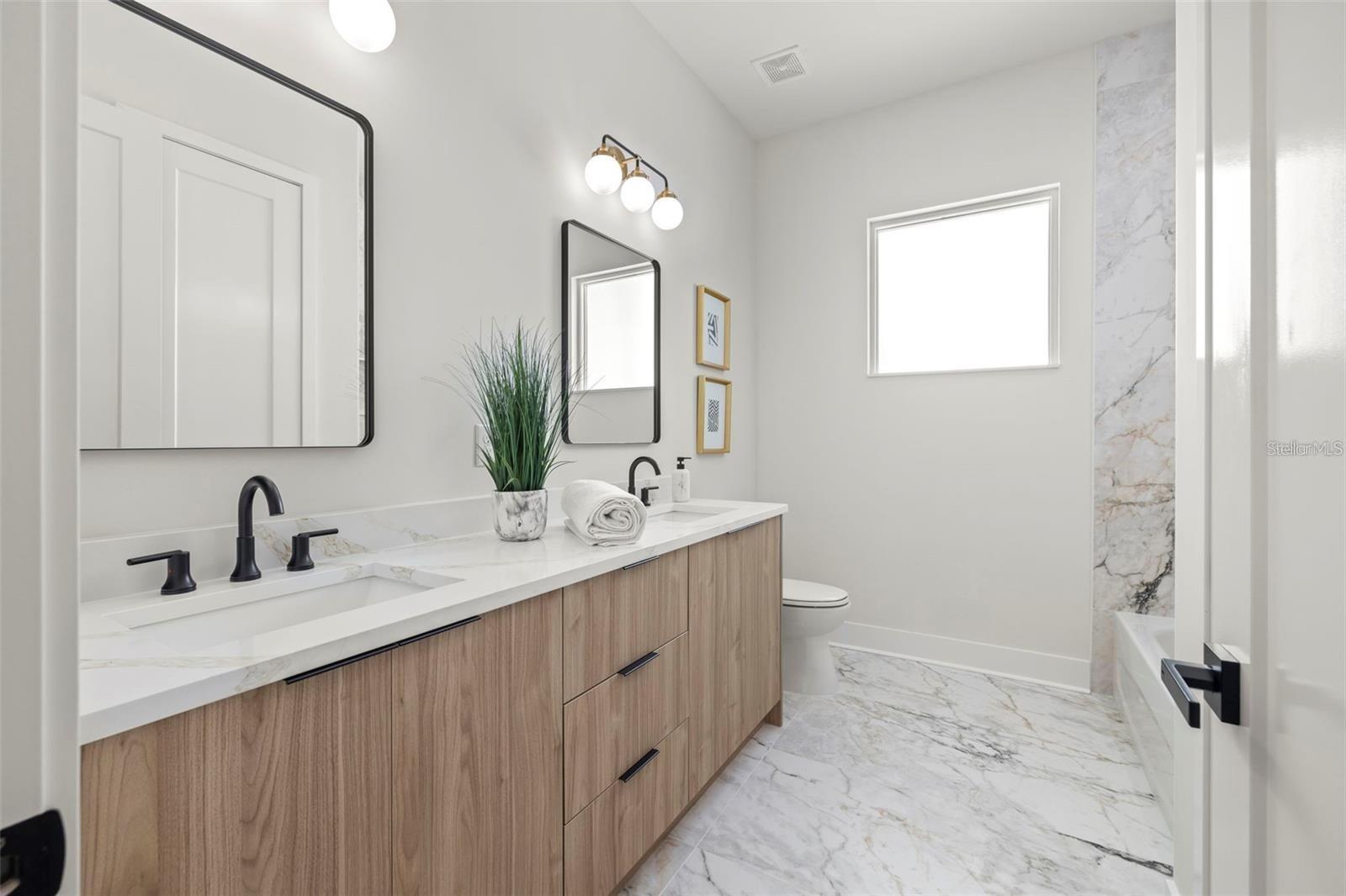 SUBURB ROYAL - Residential Lease