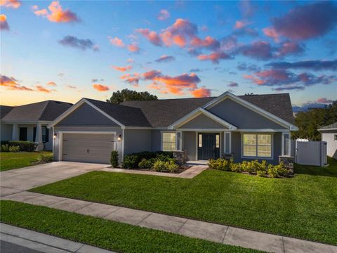 A home in LAKELAND