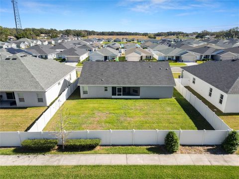 A home in LAKELAND