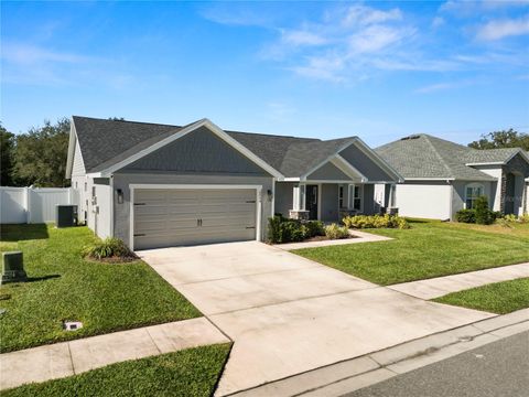 A home in LAKELAND